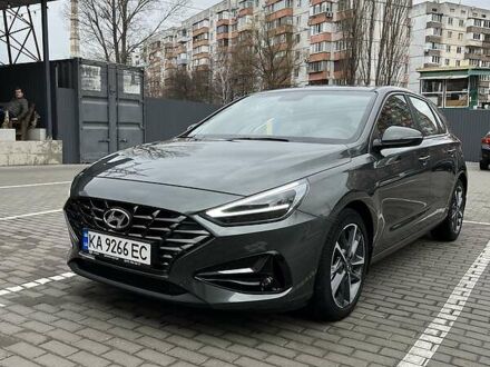 Хендай i30 2021 в Киеве на Automoto.ua Серый Хендай i30, объемом двигателя 1.5 л и пробегом 56 тыс. км за 20000 $, фото 1 на Automoto.ua