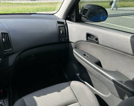 Синій Хендай i30, об'ємом двигуна 1.4 л та пробігом 212 тис. км за 5700 $, фото 6 на Automoto.ua