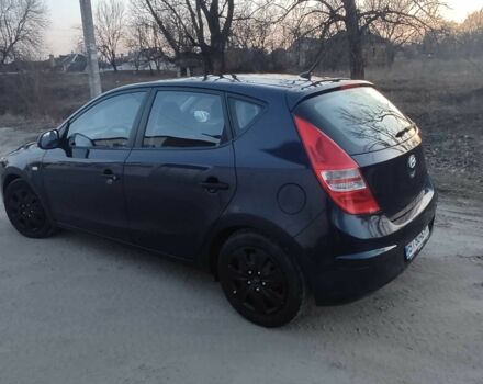 Синий Хендай i30, объемом двигателя 1.4 л и пробегом 185 тыс. км за 5000 $, фото 5 на Automoto.ua