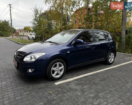 Синий Хендай i30, объемом двигателя 1.4 л и пробегом 191 тыс. км за 6200 $, фото 12 на Automoto.ua