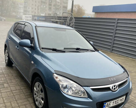 Синий Хендай i30, объемом двигателя 1.4 л и пробегом 194 тыс. км за 5500 $, фото 1 на Automoto.ua