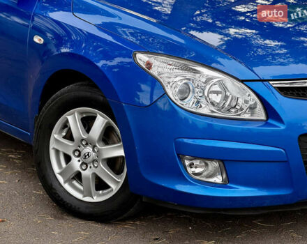 Синий Хендай i30, объемом двигателя 1.6 л и пробегом 189 тыс. км за 7900 $, фото 3 на Automoto.ua