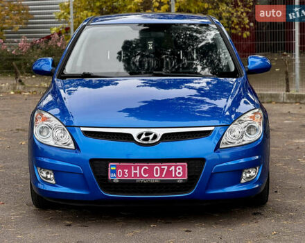 Синий Хендай i30, объемом двигателя 1.6 л и пробегом 189 тыс. км за 7999 $, фото 4 на Automoto.ua