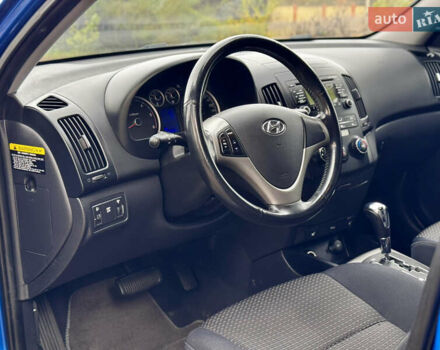 Синий Хендай i30, объемом двигателя 1.6 л и пробегом 189 тыс. км за 7900 $, фото 29 на Automoto.ua