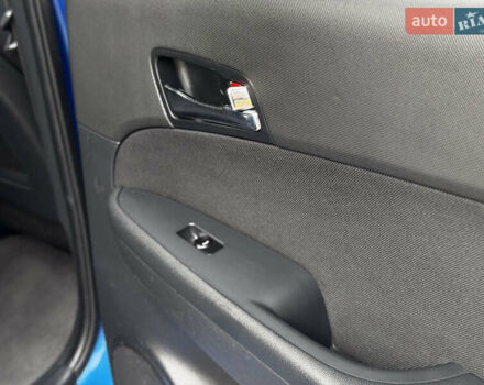 Синий Хендай i30, объемом двигателя 1.6 л и пробегом 189 тыс. км за 7900 $, фото 51 на Automoto.ua