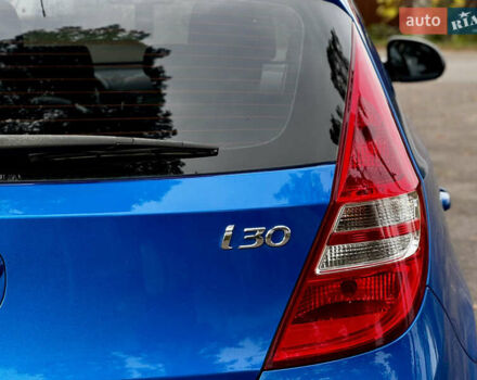 Синий Хендай i30, объемом двигателя 1.6 л и пробегом 189 тыс. км за 7900 $, фото 22 на Automoto.ua