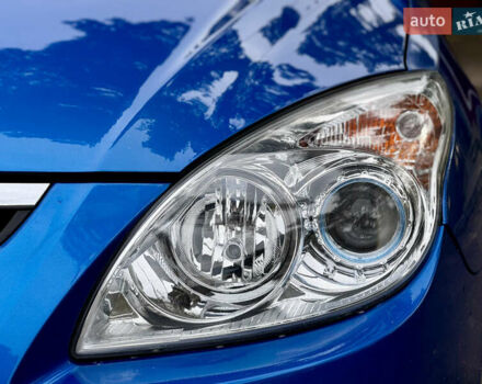 Синий Хендай i30, объемом двигателя 1.6 л и пробегом 189 тыс. км за 7999 $, фото 10 на Automoto.ua