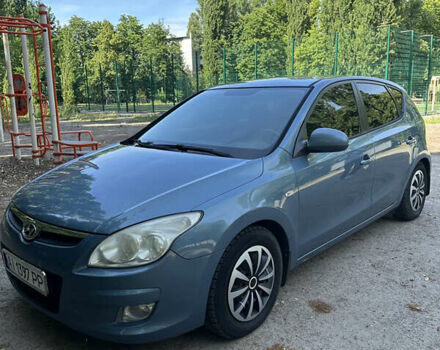 Синий Хендай i30, объемом двигателя 1.58 л и пробегом 279 тыс. км за 5500 $, фото 11 на Automoto.ua