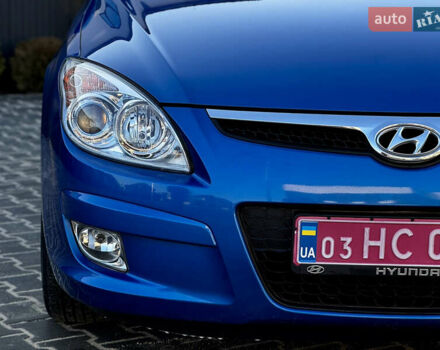 Синий Хендай i30, объемом двигателя 1.6 л и пробегом 192 тыс. км за 7800 $, фото 7 на Automoto.ua