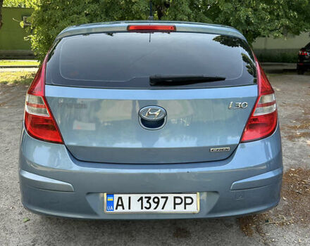 Синий Хендай i30, объемом двигателя 1.58 л и пробегом 279 тыс. км за 5500 $, фото 5 на Automoto.ua