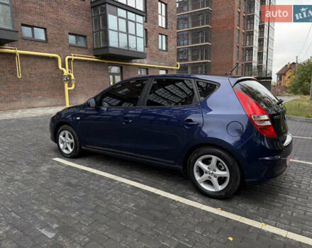 Синий Хендай i30, объемом двигателя 1.4 л и пробегом 191 тыс. км за 6200 $, фото 24 на Automoto.ua
