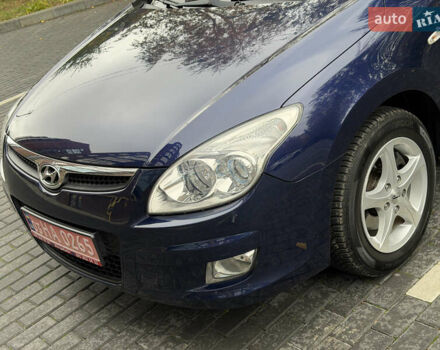 Синий Хендай i30, объемом двигателя 1.4 л и пробегом 191 тыс. км за 6200 $, фото 60 на Automoto.ua