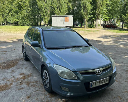 Синий Хендай i30, объемом двигателя 1.58 л и пробегом 279 тыс. км за 5500 $, фото 2 на Automoto.ua