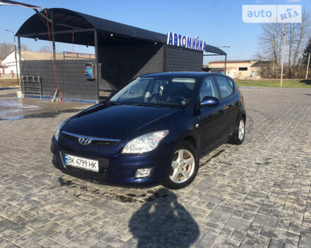 Синій Хендай i30, об'ємом двигуна 1.58 л та пробігом 177 тис. км за 6000 $, фото 7 на Automoto.ua