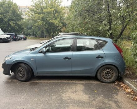 Синій Хендай i30, об'ємом двигуна 1.4 л та пробігом 1000 тис. км за 4500 $, фото 3 на Automoto.ua