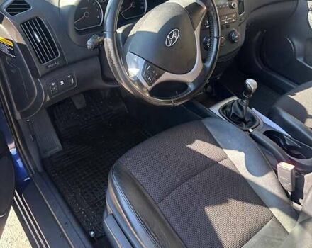 Синій Хендай i30, об'ємом двигуна 1.6 л та пробігом 181 тис. км за 6000 $, фото 1 на Automoto.ua