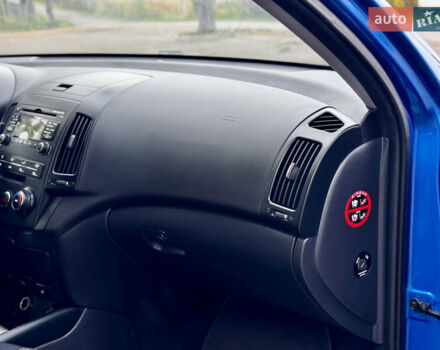 Синий Хендай i30, объемом двигателя 1.6 л и пробегом 189 тыс. км за 7999 $, фото 35 на Automoto.ua