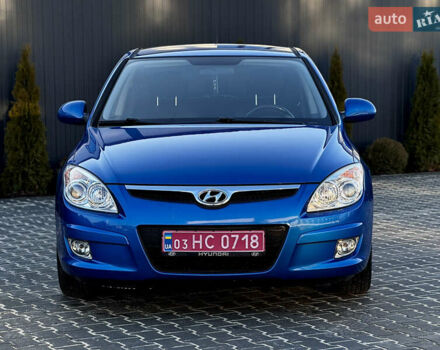 Синий Хендай i30, объемом двигателя 1.6 л и пробегом 192 тыс. км за 7800 $, фото 2 на Automoto.ua