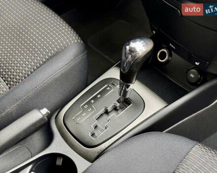 Синий Хендай i30, объемом двигателя 1.6 л и пробегом 189 тыс. км за 7900 $, фото 41 на Automoto.ua