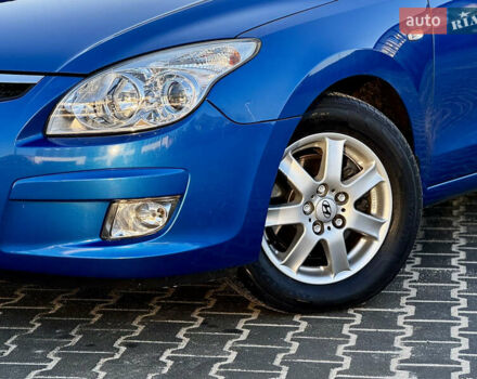 Синий Хендай i30, объемом двигателя 1.6 л и пробегом 192 тыс. км за 7800 $, фото 11 на Automoto.ua