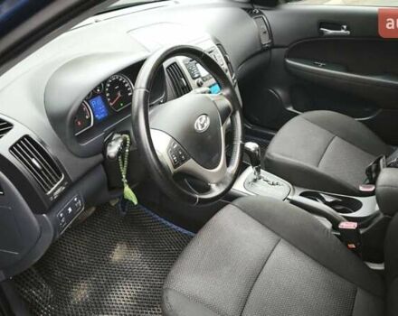 Синий Хендай i30, объемом двигателя 1.59 л и пробегом 104 тыс. км за 8300 $, фото 15 на Automoto.ua