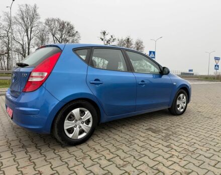 Синий Хендай i30, объемом двигателя 1.4 л и пробегом 235 тыс. км за 6153 $, фото 3 на Automoto.ua