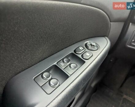 Синий Хендай i30, объемом двигателя 1.4 л и пробегом 220 тыс. км за 6800 $, фото 3 на Automoto.ua