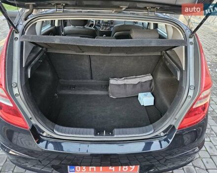 Синий Хендай i30, объемом двигателя 1.4 л и пробегом 184 тыс. км за 5500 $, фото 12 на Automoto.ua