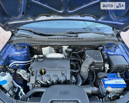 Синий Хендай i30, объемом двигателя 1.4 л и пробегом 193 тыс. км за 5600 $, фото 17 на Automoto.ua