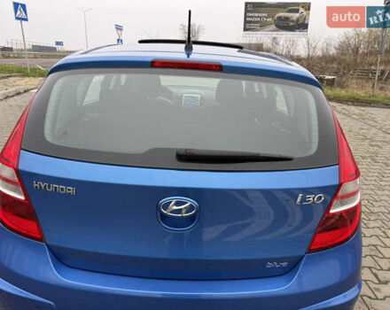 Синий Хендай i30, объемом двигателя 1.4 л и пробегом 235 тыс. км за 6350 $, фото 12 на Automoto.ua