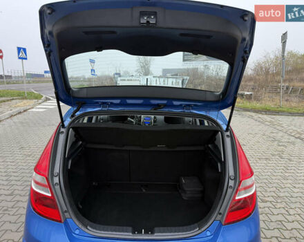 Синий Хендай i30, объемом двигателя 1.4 л и пробегом 235 тыс. км за 6350 $, фото 10 на Automoto.ua