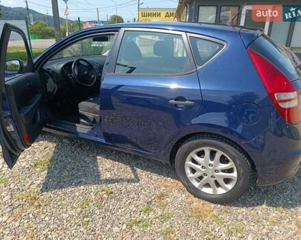 Синій Хендай i30, об'ємом двигуна 1.6 л та пробігом 225 тис. км за 5800 $, фото 7 на Automoto.ua