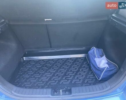 Синий Хендай i30, объемом двигателя 1.6 л и пробегом 151 тыс. км за 6400 $, фото 9 на Automoto.ua