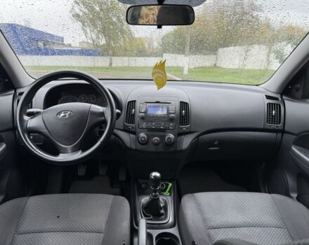 Синий Хендай i30, объемом двигателя 1.4 л и пробегом 251 тыс. км за 4100 $, фото 6 на Automoto.ua