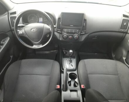 Синій Хендай i30, об'ємом двигуна 1.6 л та пробігом 220 тис. км за 7200 $, фото 16 на Automoto.ua