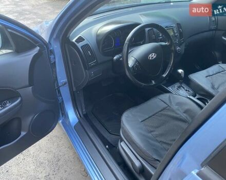 Синий Хендай i30, объемом двигателя 1.6 л и пробегом 151 тыс. км за 6400 $, фото 4 на Automoto.ua