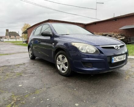 Синий Хендай i30, объемом двигателя 1.4 л и пробегом 251 тыс. км за 4100 $, фото 1 на Automoto.ua