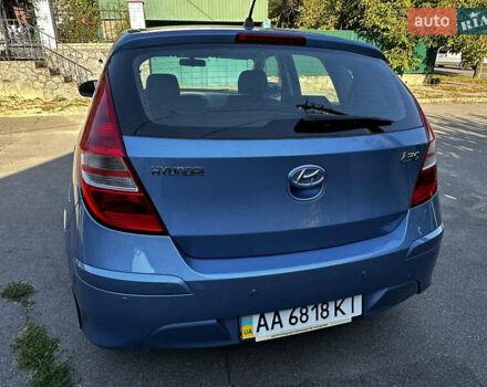 Синий Хендай i30, объемом двигателя 1.6 л и пробегом 152 тыс. км за 8200 $, фото 5 на Automoto.ua