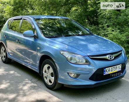 Синій Хендай i30, об'ємом двигуна 1.4 л та пробігом 235 тис. км за 6200 $, фото 4 на Automoto.ua