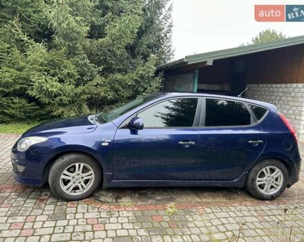 Синий Хендай i30, объемом двигателя 1.4 л и пробегом 155 тыс. км за 6700 $, фото 4 на Automoto.ua
