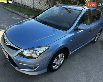 Синий Хендай i30, объемом двигателя 1.6 л и пробегом 152 тыс. км за 8200 $, фото 1 на Automoto.ua