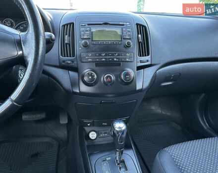 Синий Хендай i30, объемом двигателя 1.6 л и пробегом 152 тыс. км за 8200 $, фото 11 на Automoto.ua