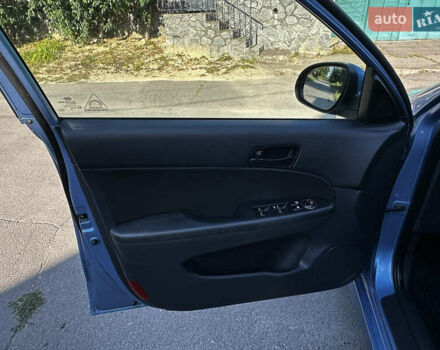 Синий Хендай i30, объемом двигателя 1.6 л и пробегом 152 тыс. км за 8200 $, фото 8 на Automoto.ua