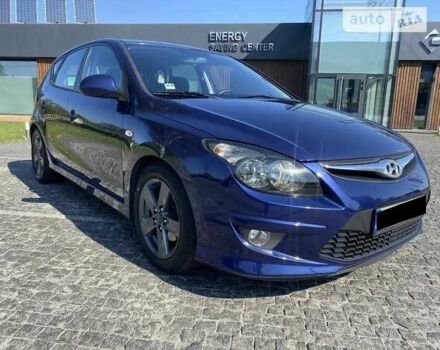 Синий Хендай i30, объемом двигателя 1.6 л и пробегом 248 тыс. км за 7500 $, фото 16 на Automoto.ua
