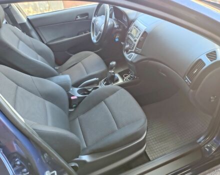 Синій Хендай i30, об'ємом двигуна 1.6 л та пробігом 223 тис. км за 5800 $, фото 15 на Automoto.ua