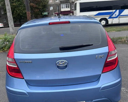 Синий Хендай i30, объемом двигателя 1.4 л и пробегом 138 тыс. км за 6900 $, фото 2 на Automoto.ua