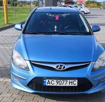 Синий Хендай i30, объемом двигателя 1.58 л и пробегом 257 тыс. км за 7200 $, фото 9 на Automoto.ua