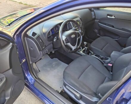 Синій Хендай i30, об'ємом двигуна 1.6 л та пробігом 223 тис. км за 5800 $, фото 12 на Automoto.ua