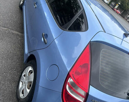 Синий Хендай i30, объемом двигателя 1.4 л и пробегом 138 тыс. км за 6900 $, фото 3 на Automoto.ua