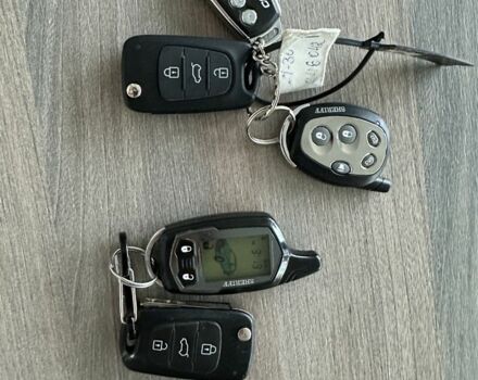 Хендай i30 2011 в Киеве на Automoto.ua Синий Хендай i30, объемом двигателя 1.6 л и пробегом 160 тыс. км за 8700 $, фото 21 на Automoto.ua